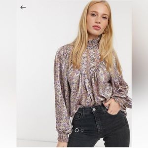 NWOT ASOS Batwing Floral Top Size US 4
